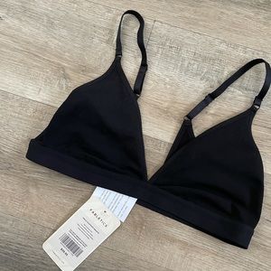 Fabletics bra